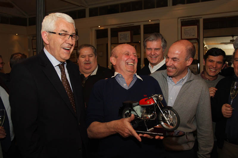 Homenaje a Javier Herrero
