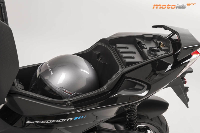 Peugeot Speedfight 4