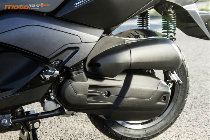 Yamaha X-Max 125 MomoDesign