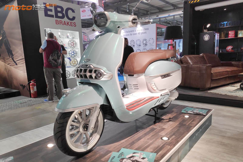 EICMA19 - Victoria Nicky 50/125/300