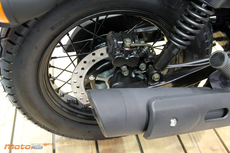 Vive la Moto 2018 - UM Renegade Ace 125