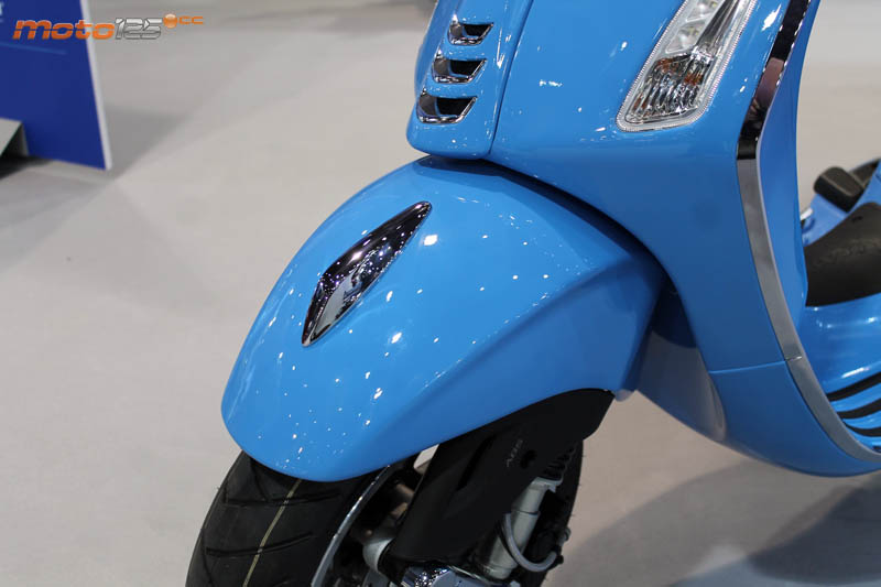 Vive la Moto 2018 - Vespa Primavera 125 50 Anniversary