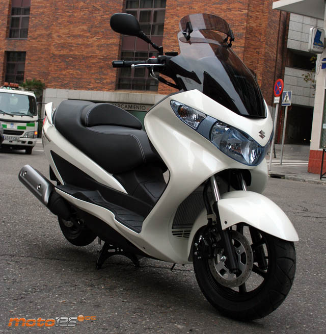 Suzuki Burgman Executive 125