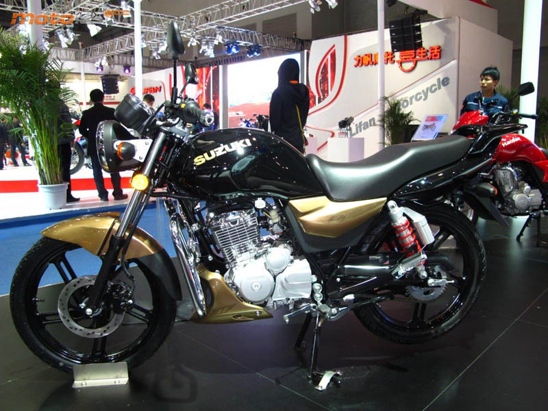Suzuki EN