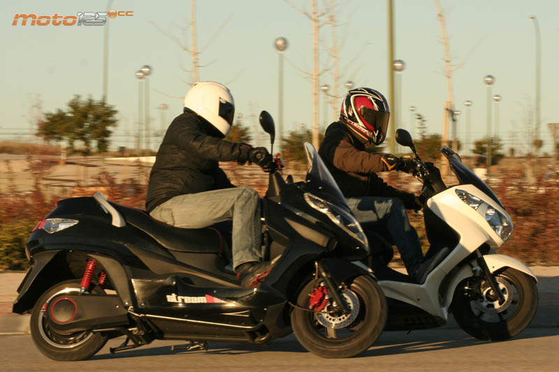 Scooters GT Eléctrico/Gasolina