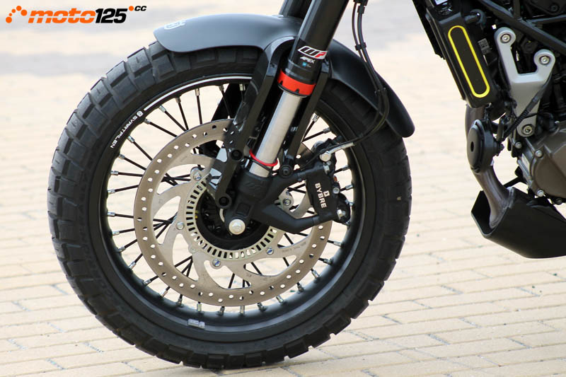 Husqvarna Svartpilen 125