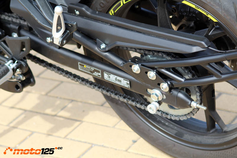 Benelli Leoncino 125