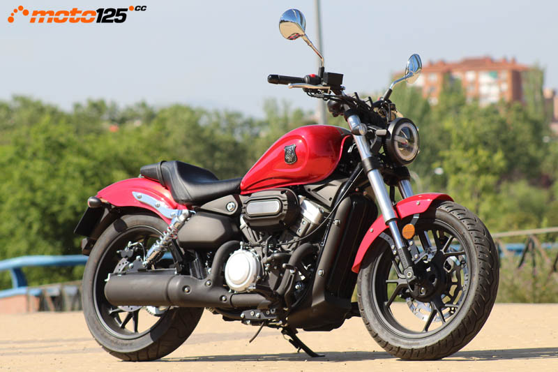 Mitt 125 MB Twin Custom