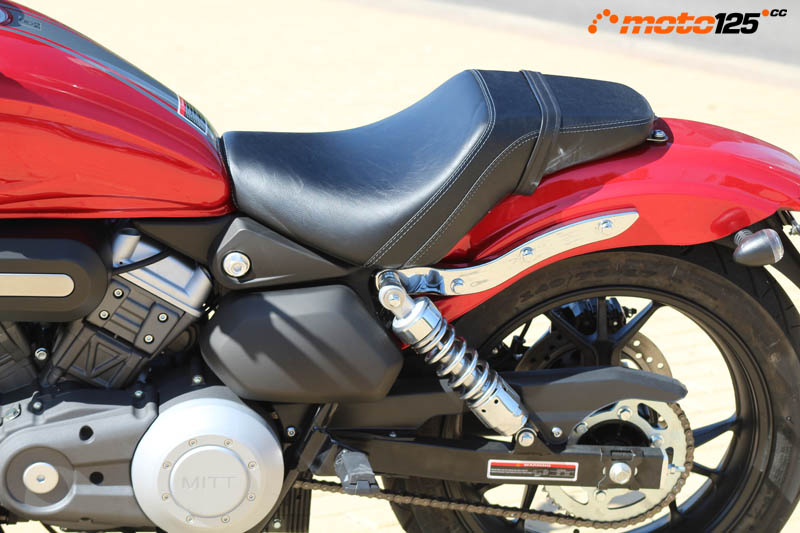 Mitt 125 MB Twin Custom