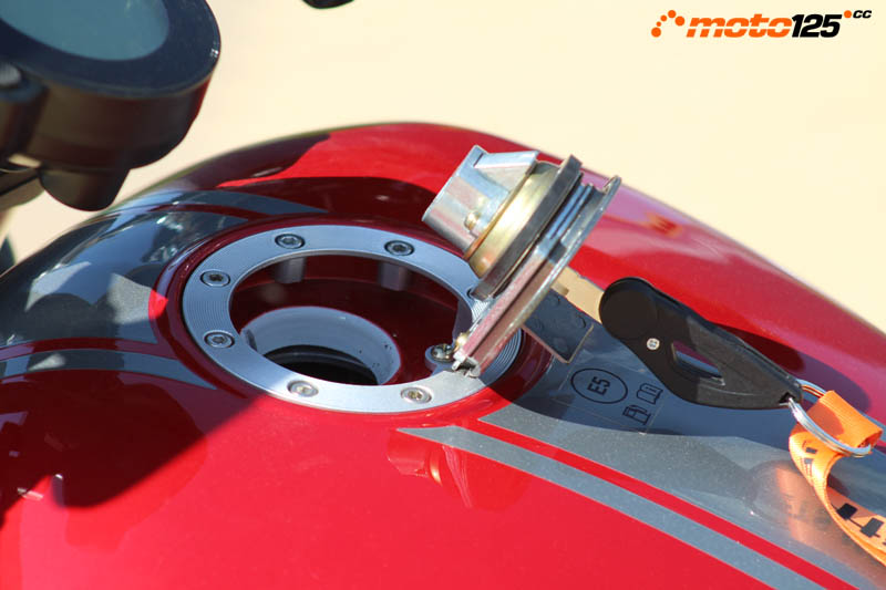 Mitt 125 MB Twin Custom