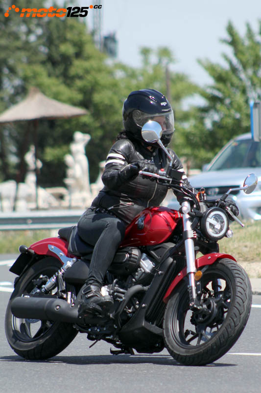 Mitt 125 MB Twin Custom