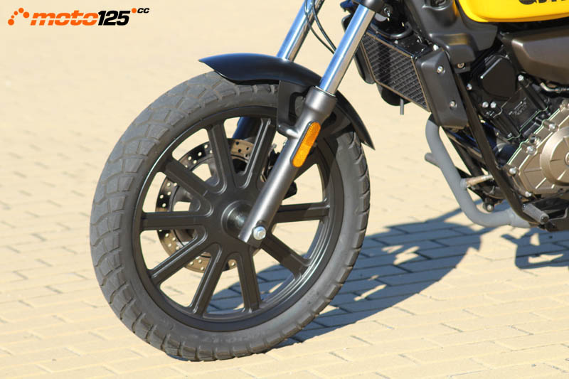 Comparativa QJ SRV 125 . Zontes C125