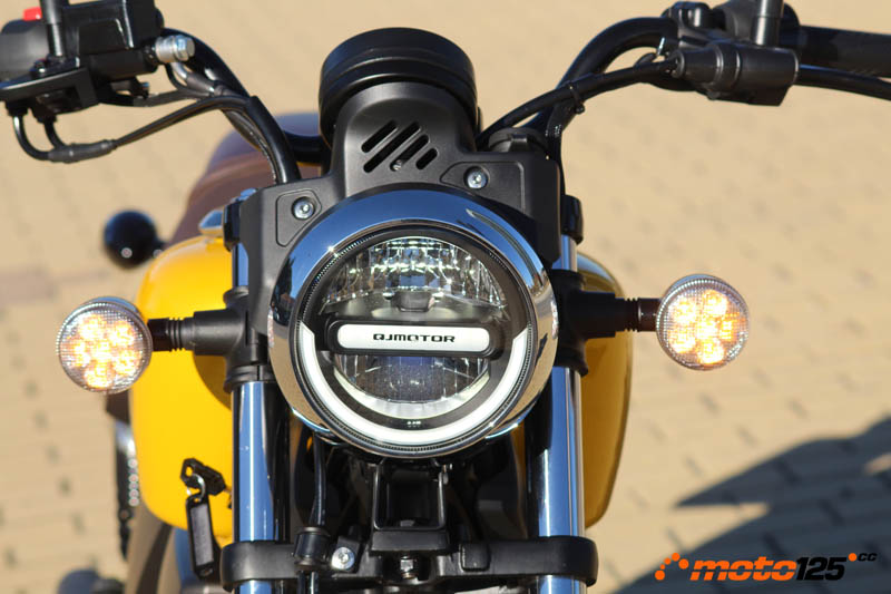 Comparativa QJ SRV 125 . Zontes C125