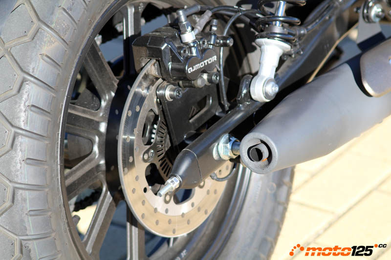 Comparativa QJ SRV 125 . Zontes C125