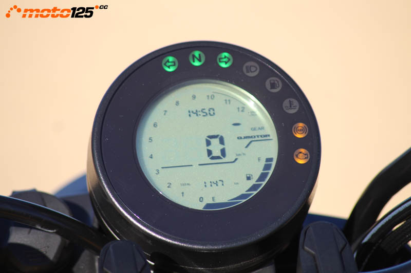 Comparativa QJ SRV 125 . Zontes C125
