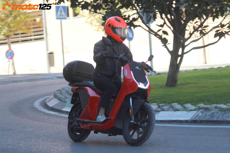 VMoto Soco F01