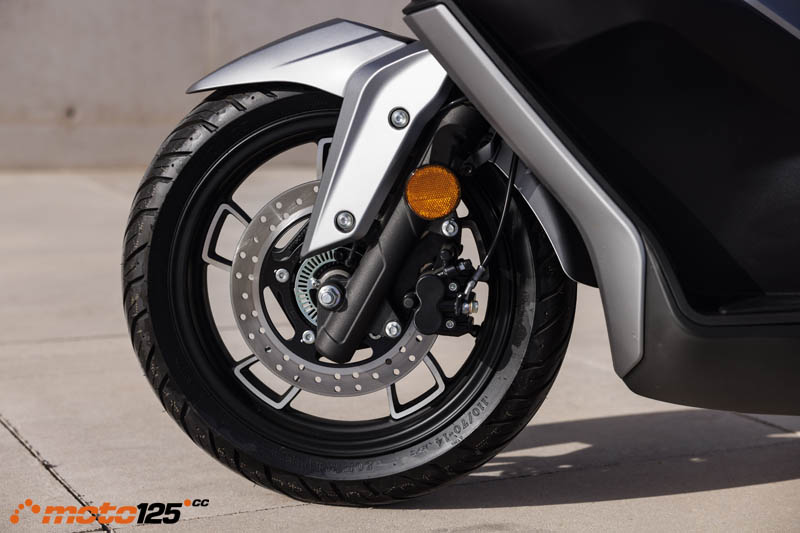 Voge SR1 125