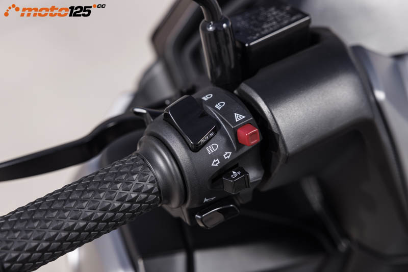 Voge SR1 125