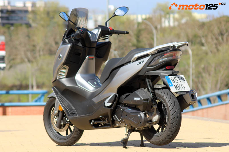 Voge SR1 125