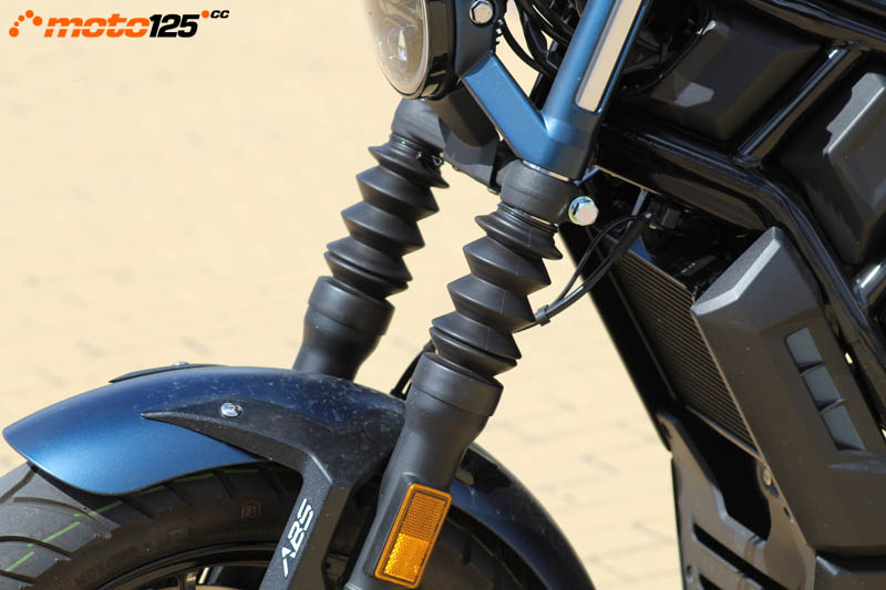 Comparativa QJ SRV 125 . Zontes C125