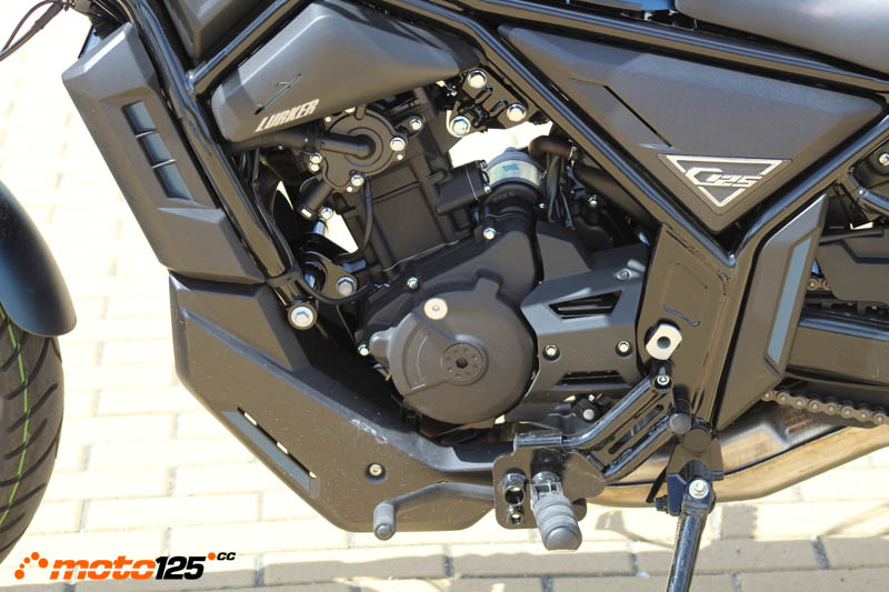Comparativa QJ SRV 125 . Zontes C125