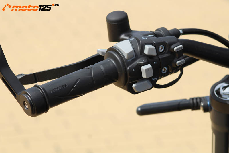 Comparativa QJ SRV 125 . Zontes C125