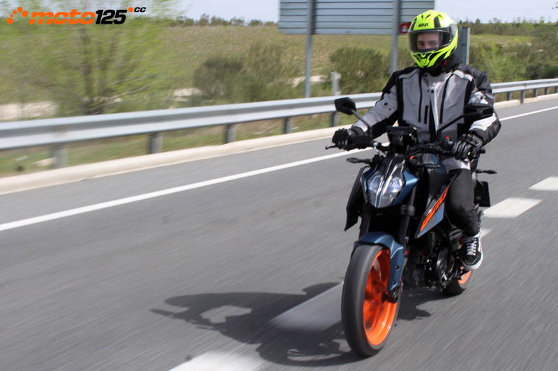 KTM Duke 125 2024