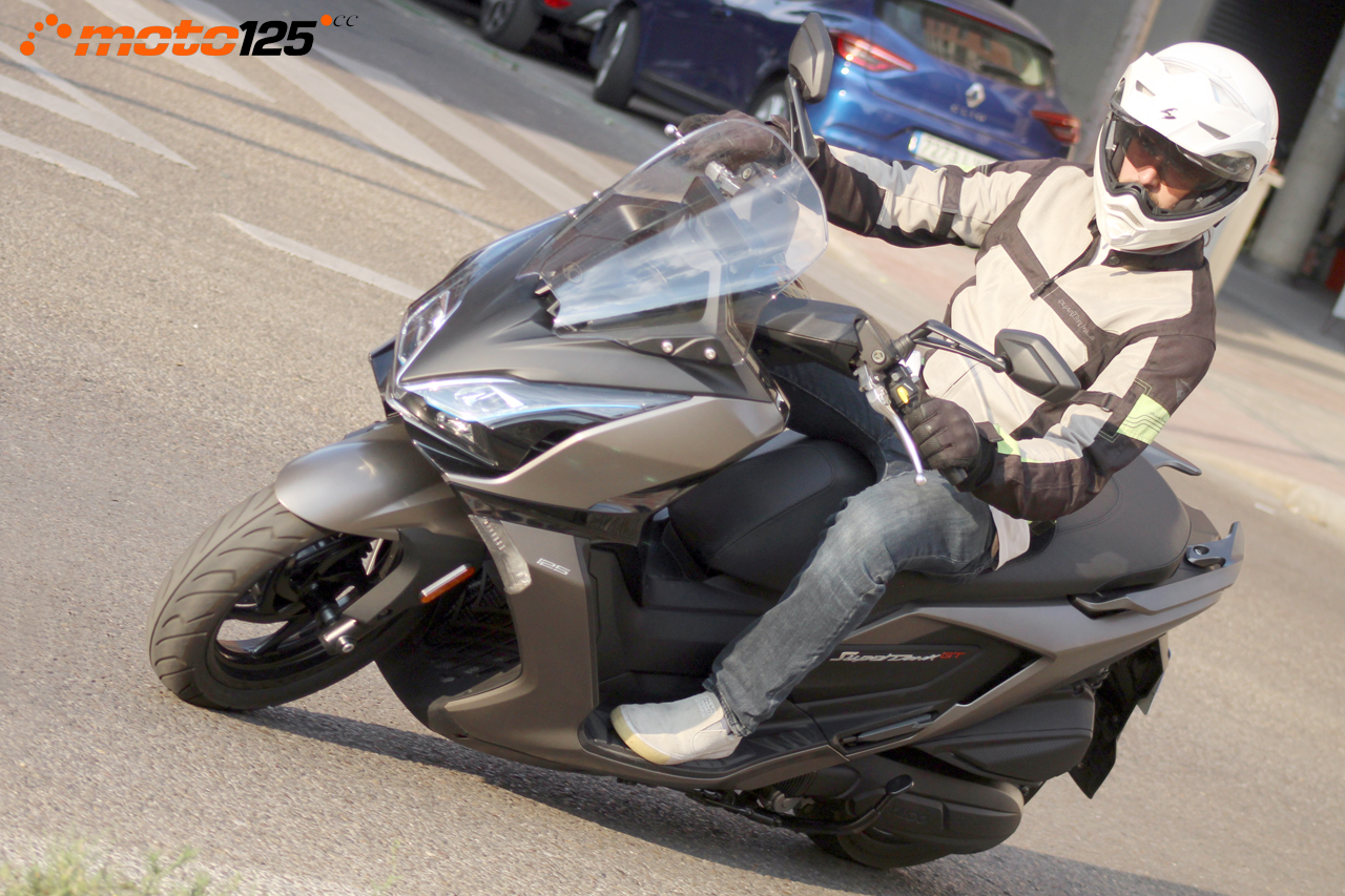 Kymco Super Dink GT 125 - Kymco Downtown GT 125