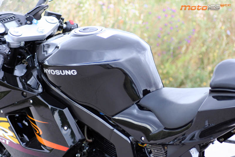 Hyosung Comet GT 125 R