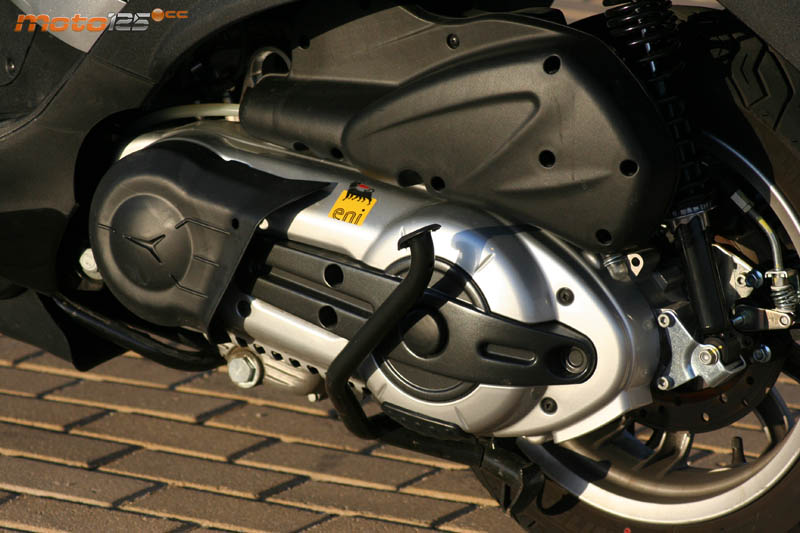 Piaggio MP3 500 LT