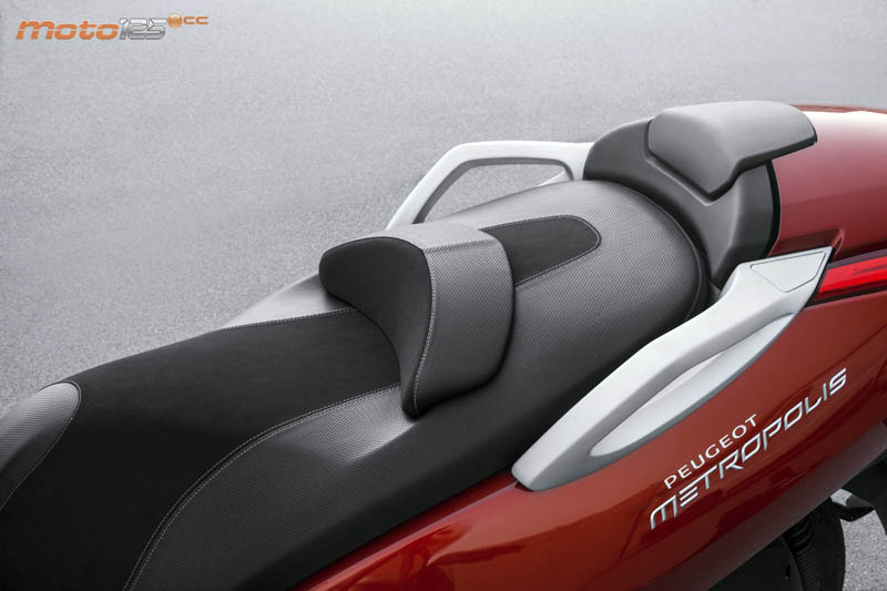 Peugeot Metropolis 400