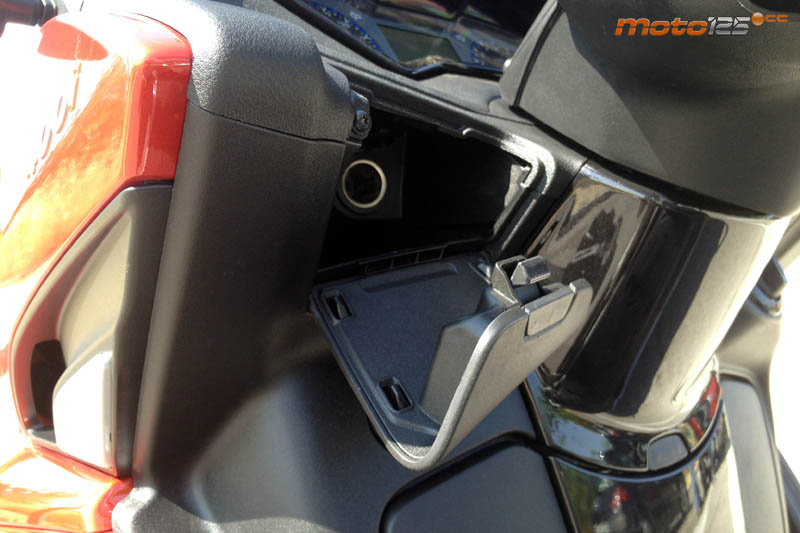 Peugeot Metropolis 400