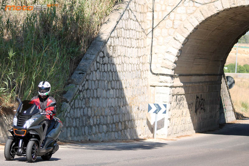 Peugeot Metropolis RS 400