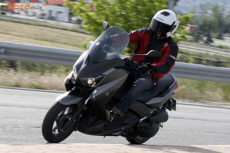 Yamaha X-Max '14