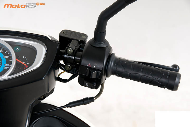 Daelim Dart 125