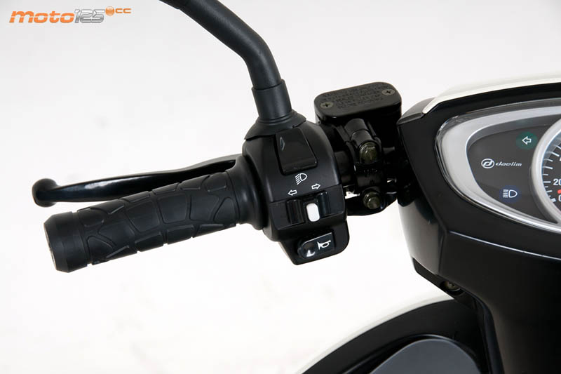 Daelim Dart 125