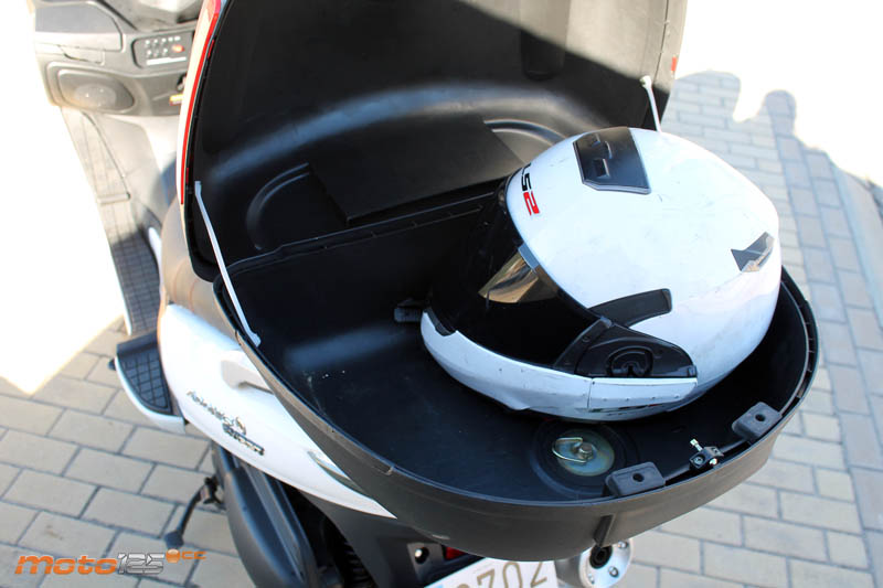 Riya Adonis 125