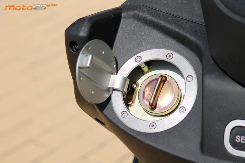 Daelim Steezer S 125