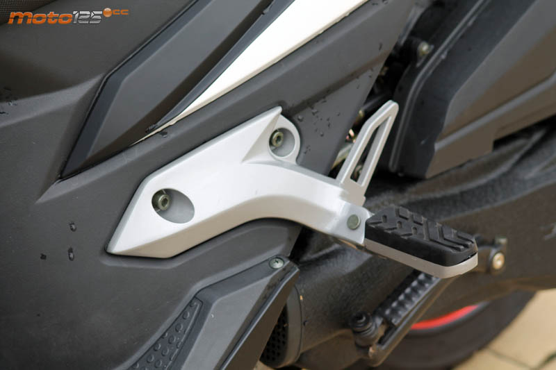 Riya Mustang 125