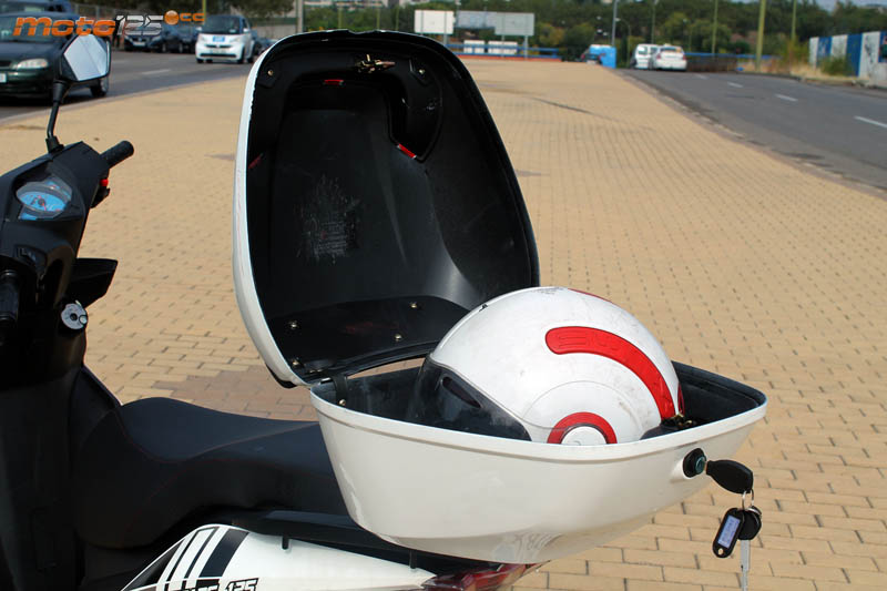 Riya Mustang 125