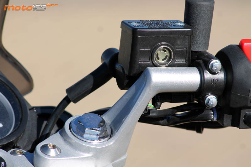 Rieju Strada 125