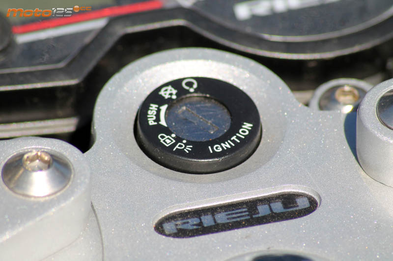 Rieju Strada 125