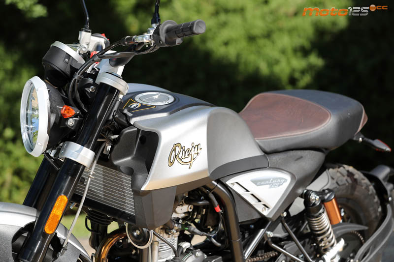 Rieju Century 125