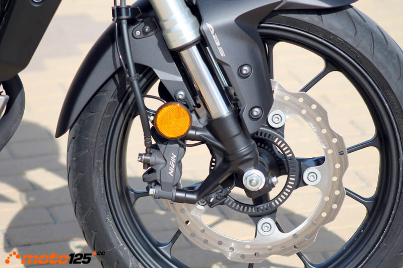 Honda CB125R