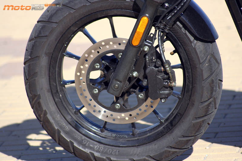 Hyosung GV Aquila 125 S