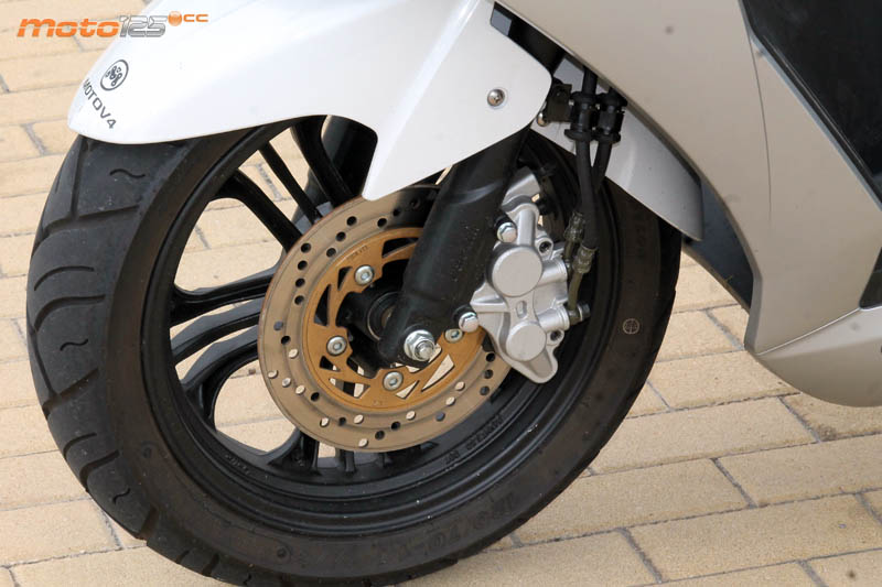 Daelim Steezer 125 E4