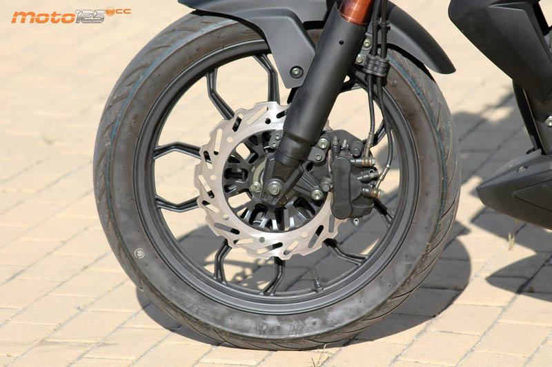 UM Xtreet R 125