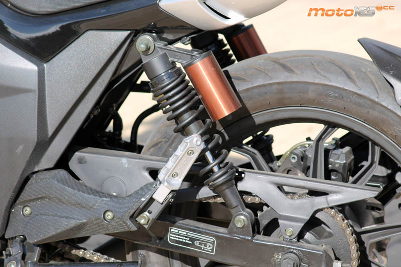 UM Xtreet R 125
