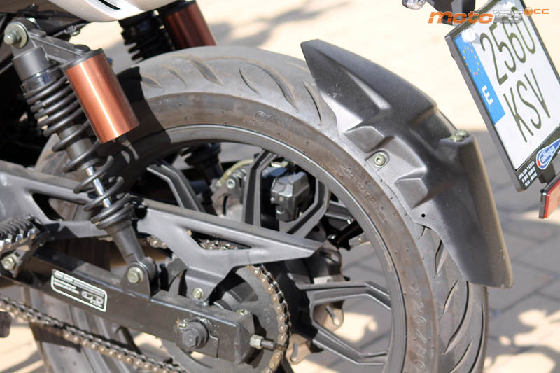 UM Xtreet R 125