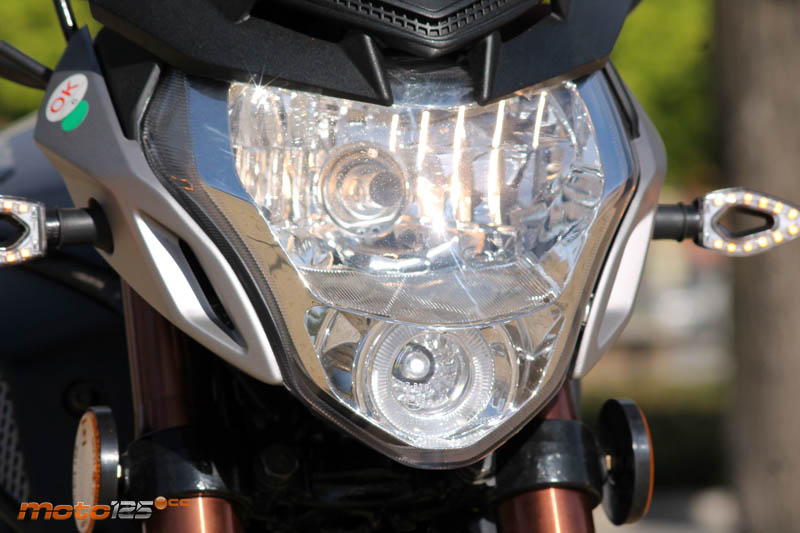 UM Xtreet R 125